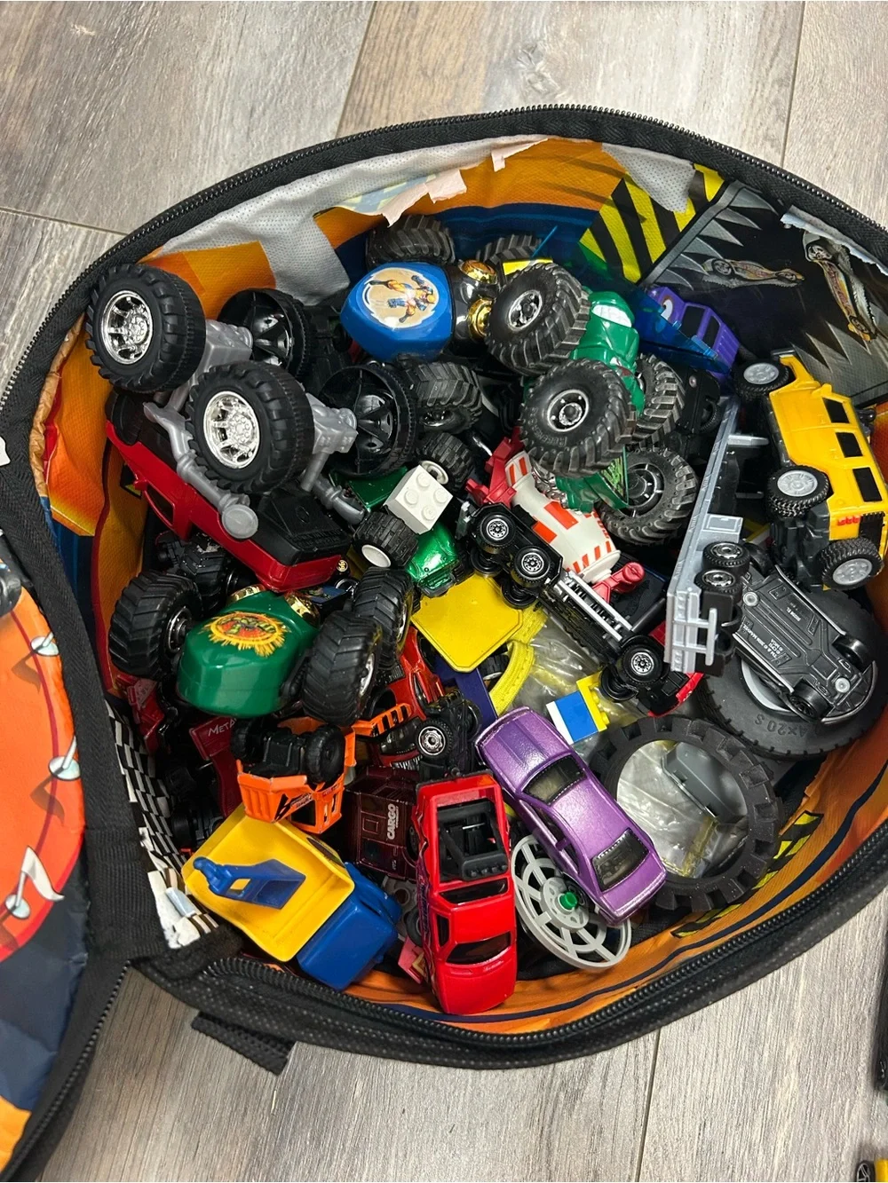 Hot Wheels collection die